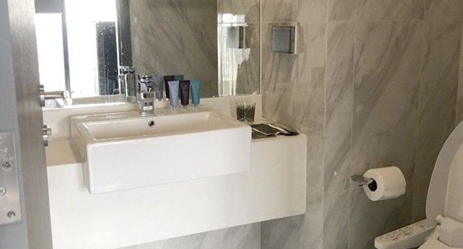 Condo en venta de estudio en Khlong Toei, Bangkok