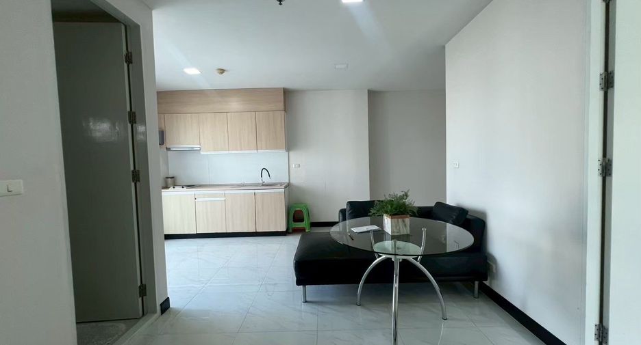 For rent 2 bedrooms condo in Bang Na, Bangkok
