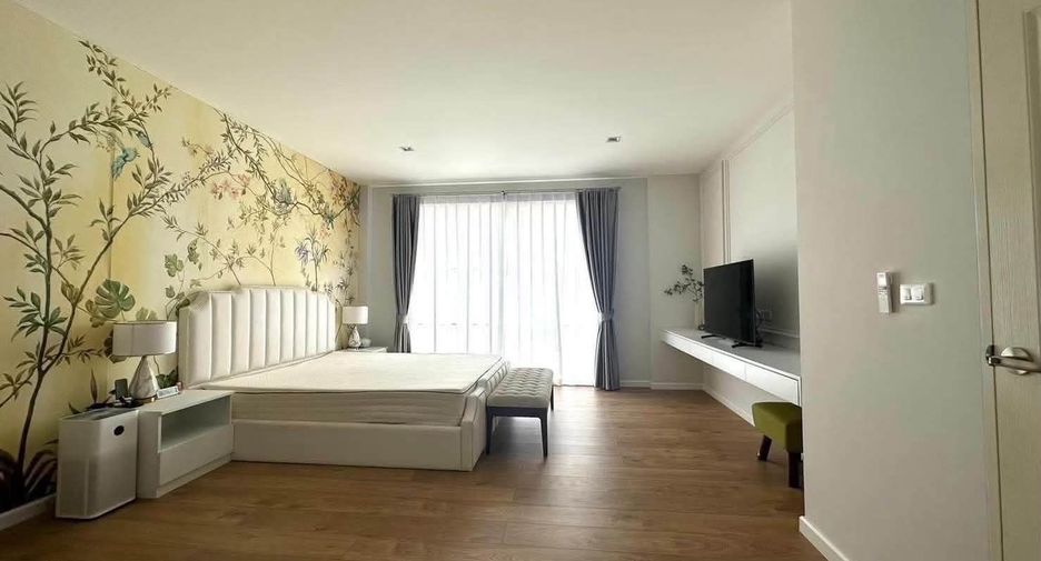 For rent 4 bedrooms villa in Sai Mai, Bangkok