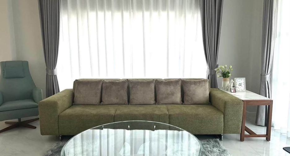 For rent 4 bedrooms villa in Sai Mai, Bangkok