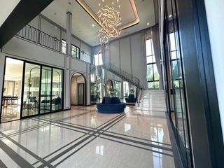For rent 4 bedrooms villa in Sai Mai, Bangkok