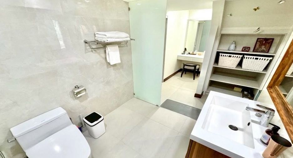 Wohnung zum Kauf mit 5 Zimmer in Watthana, Bangkok