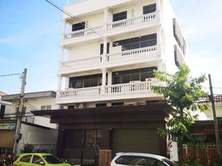 For rent retail Space in Prawet, Bangkok