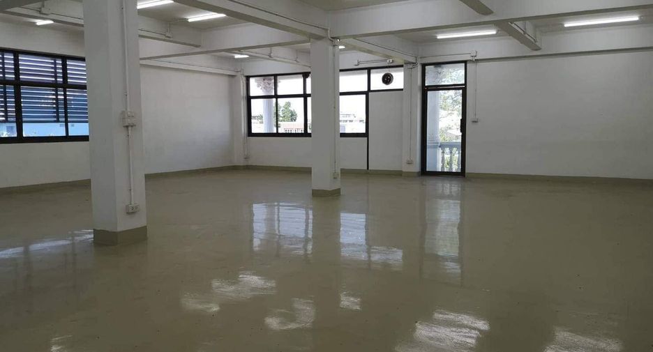 For rent retail Space in Prawet, Bangkok