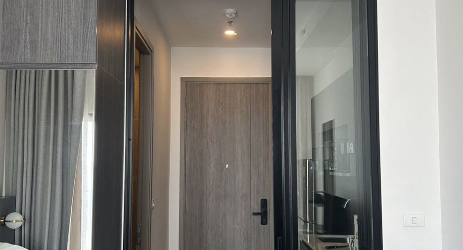À vendre studio condo à Si Racha, Chonburi