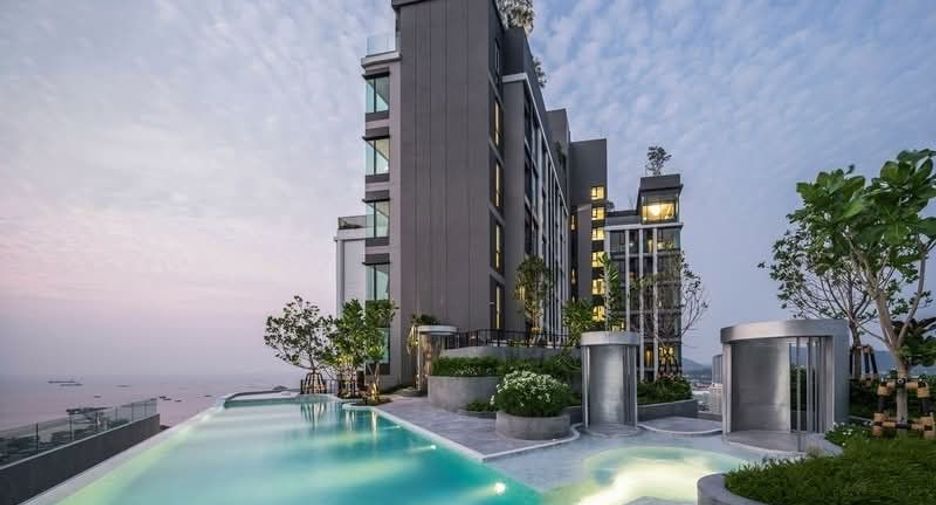 À vendre studio condo à Si Racha, Chonburi