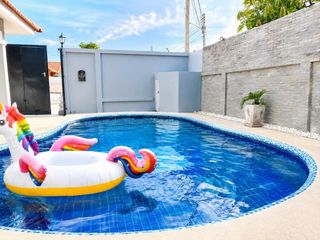 Casa en alquiler de 3 habitaciones en Bang Lamung, Chonburi