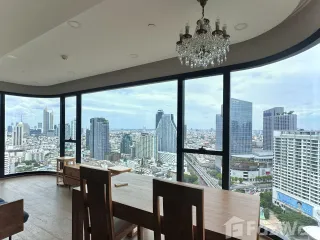 Wohnung zum Kauf mit 2 Zimmer in Bang Rak, Bangkok