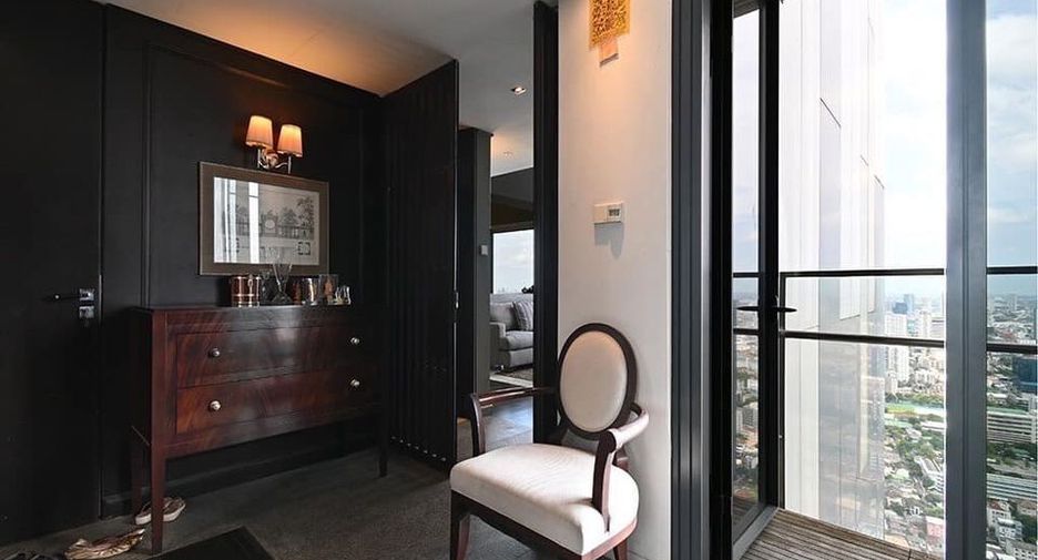 For rent 4 ベッドルーム condo in Sathon, Bangkok
