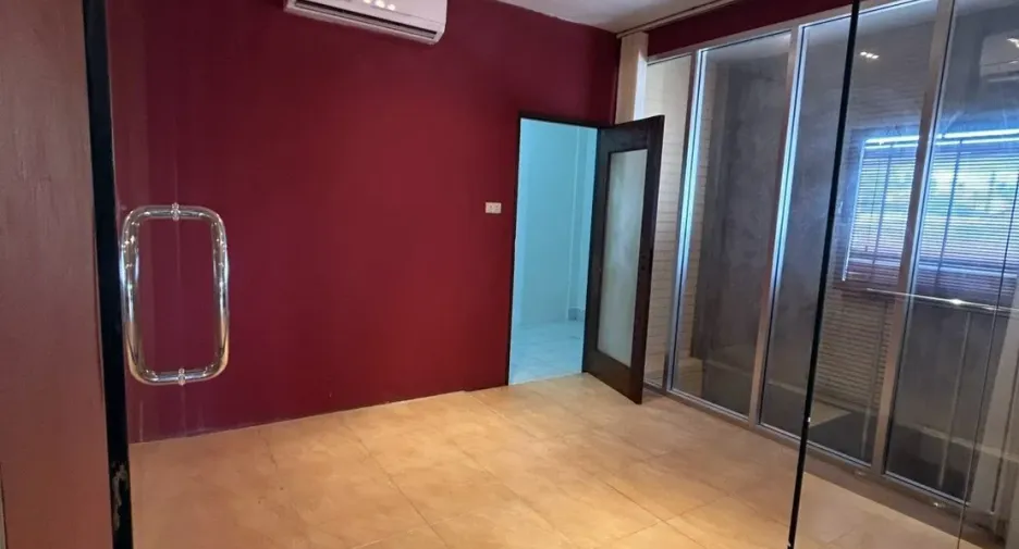 出售 4 卧室 联排别墅 在 Phuket Town, 普吉