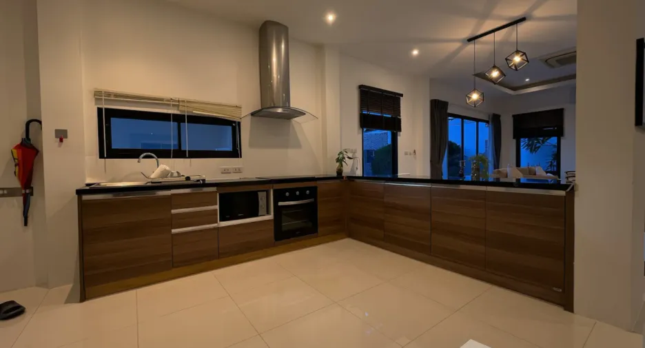 For rent 3 bedrooms villa in Mueang Phuket, Phuket