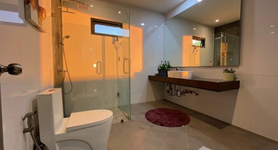For rent 3 bedrooms villa in Mueang Phuket, Phuket