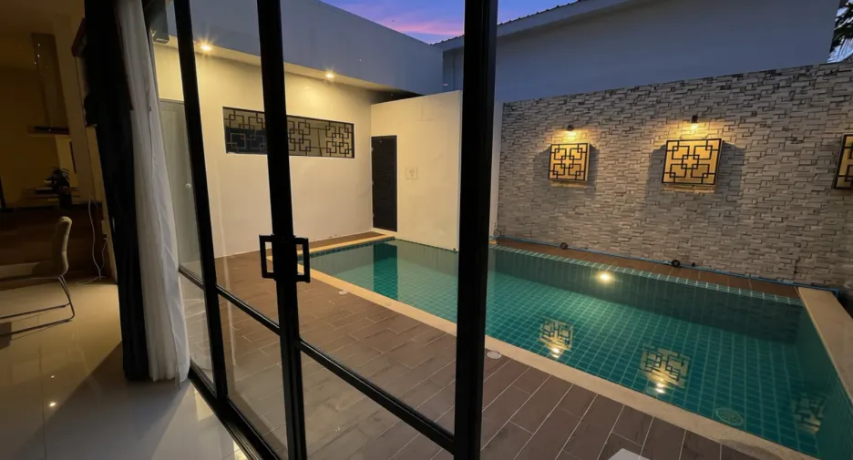 For rent 3 bedrooms villa in Mueang Phuket, Phuket