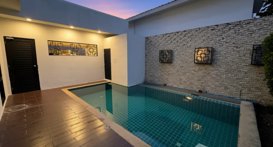 For rent 3 bedrooms villa in Mueang Phuket, Phuket