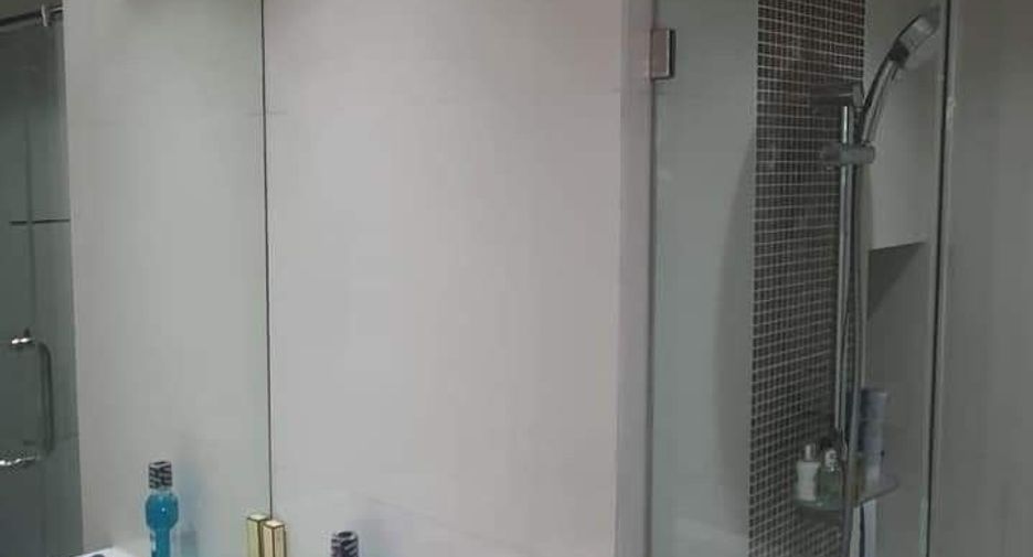 For sale 2 bedrooms condo in Sathon, Bangkok