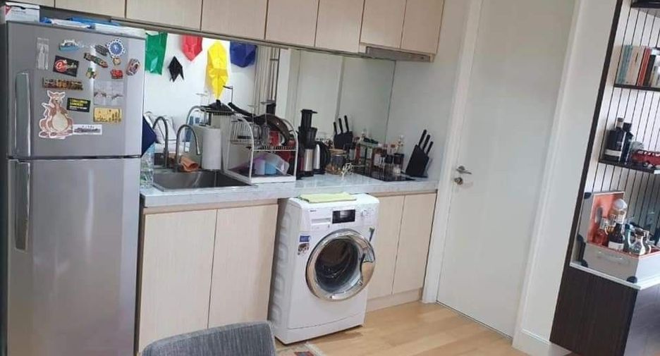 For sale 2 bedrooms condo in Sathon, Bangkok