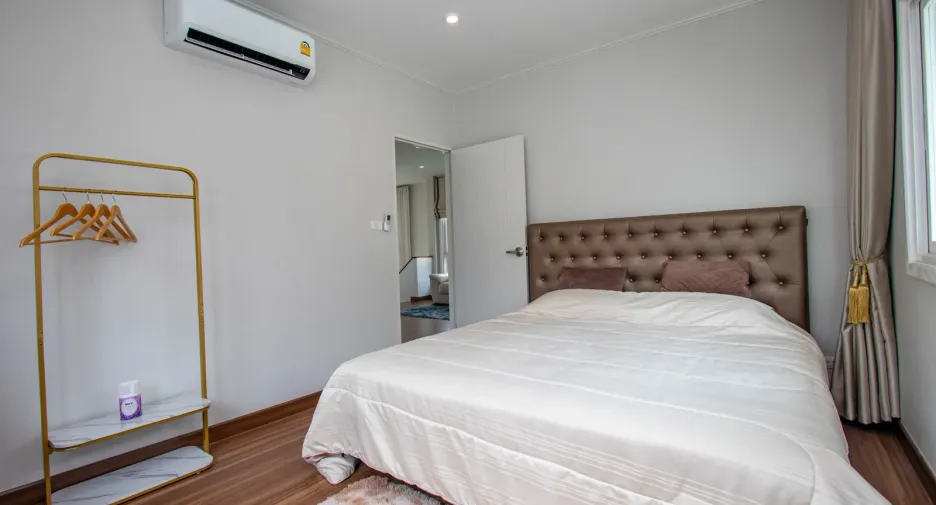Casa en venta de 4 habitaciones en Hang Dong, Chiang Mai
