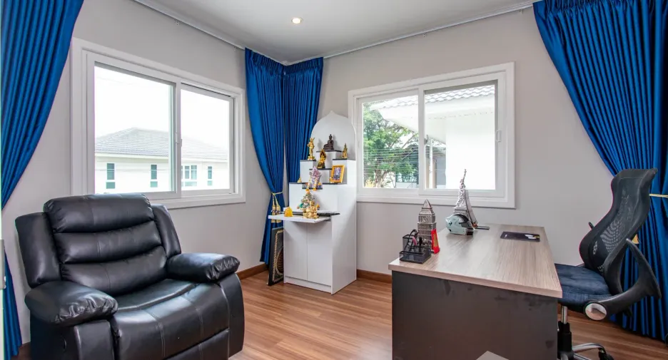 Casa en venta de 4 habitaciones en Hang Dong, Chiang Mai
