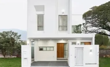 À vendre 4 chambres villa à Mueang Chiang Mai, Chiang Mai