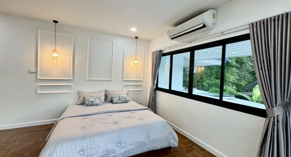 À vendre 5 chambres villa à Hang Dong, Chiang Mai