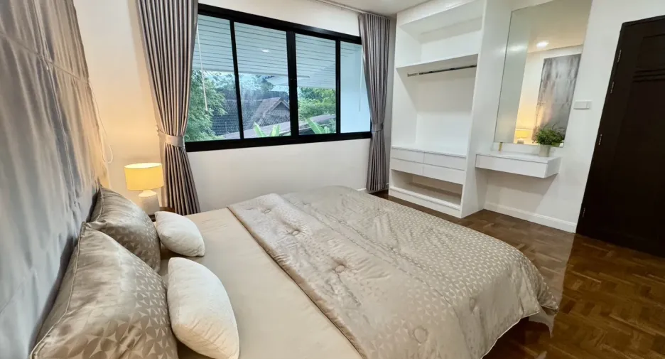 À vendre 5 chambres villa à Hang Dong, Chiang Mai