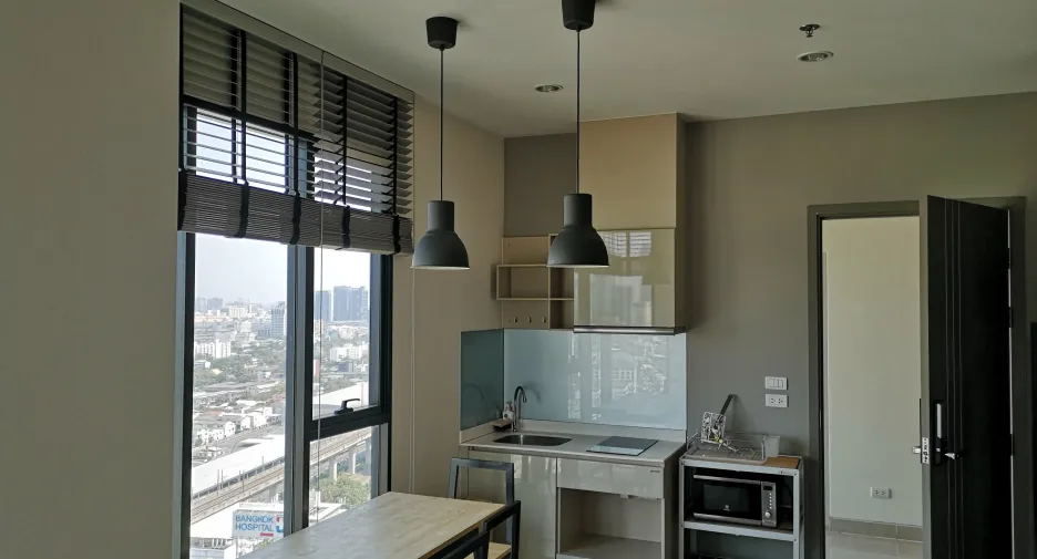 For sale 1 bed condo in Watthana, Bangkok