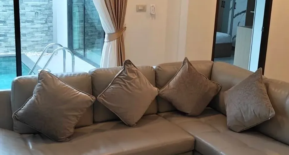 For rent 4 ベッドルーム villa in Kathu, Phuket