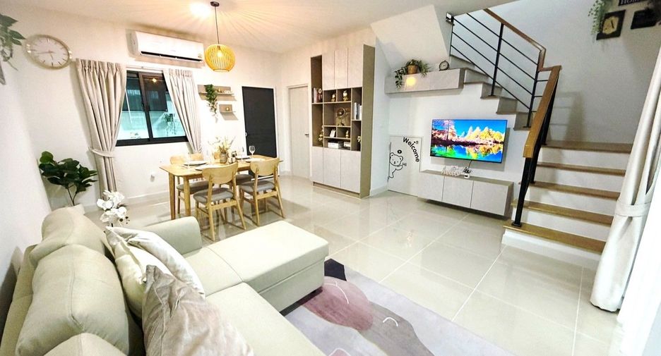 Casa en alquiler de 3 habitaciones en Bang Phli, Samut Prakan