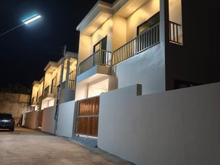 出售 2 卧室 别墅 在 Phuket Town, 普吉