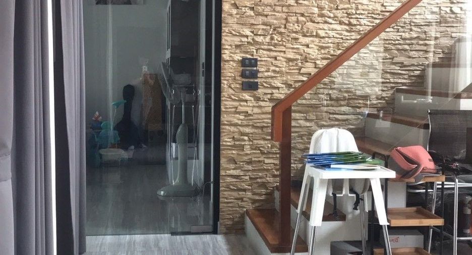 Casa en venta de 5 habitaciones en Thawi Watthana, Bangkok