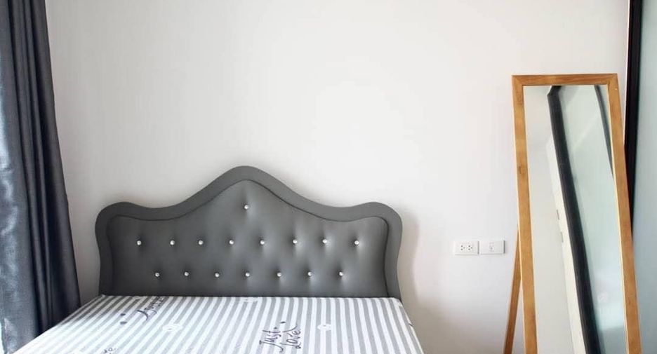 For sale スタジオ condo in Sathon, Bangkok