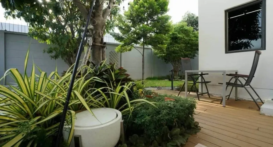 À louer 4 chambres maison à Bang Phli, Samut Prakan