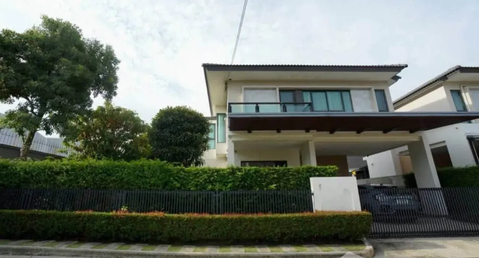 À louer 4 chambres maison à Bang Phli, Samut Prakan
