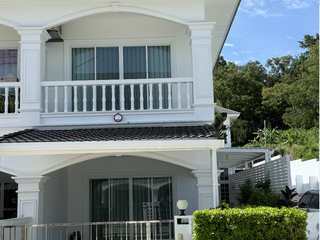 À louer 2 chambres maison de ville à Mueang Phuket, Phuket