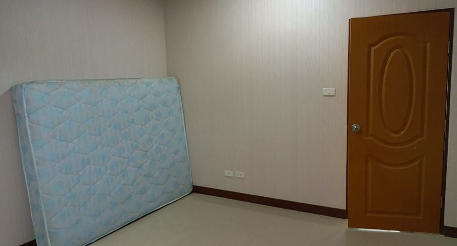 For rent 2 bedrooms house in Bang Lamung, Chonburi