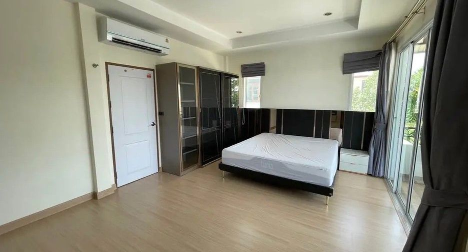 For rent 3 bedrooms house in Bang Lamung, Chonburi