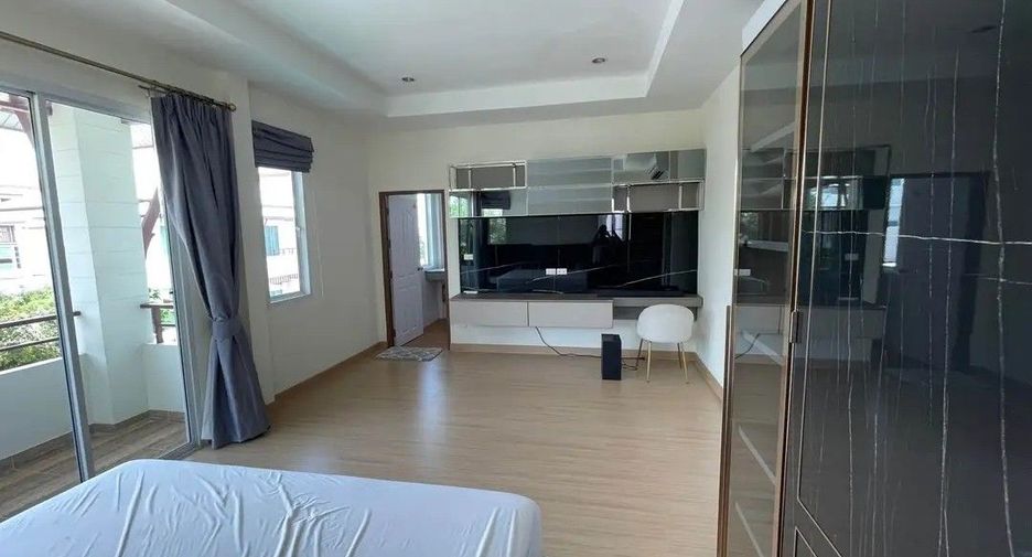 For rent 3 bedrooms house in Bang Lamung, Chonburi