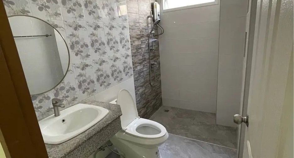 For rent 3 bedrooms house in Bang Lamung, Chonburi