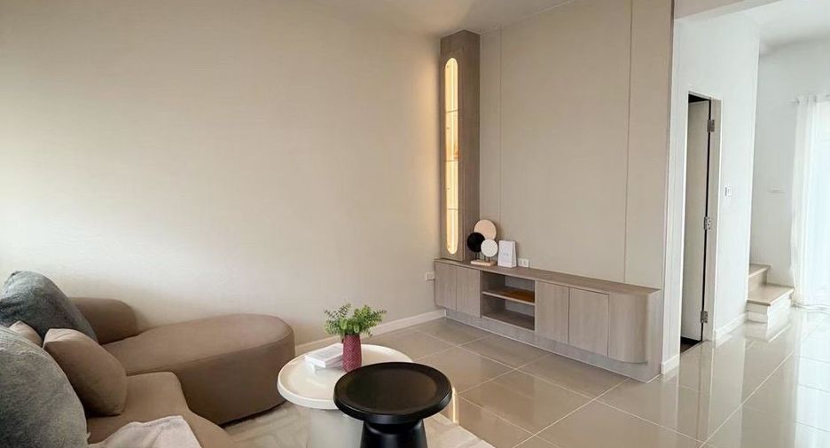 Casa adosada en venta de 2 habitaciones en San Sai, Chiang Mai