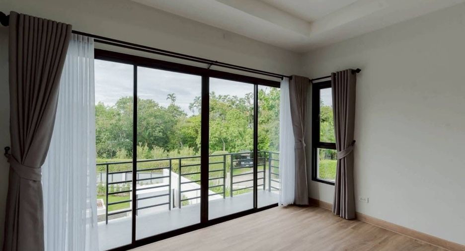 À vendre 3 chambres villa à San Kamphaeng, Chiang Mai