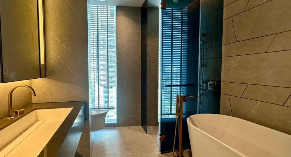 For sale and for rent 2 bedrooms condo in Khlong Toei, Bangkok