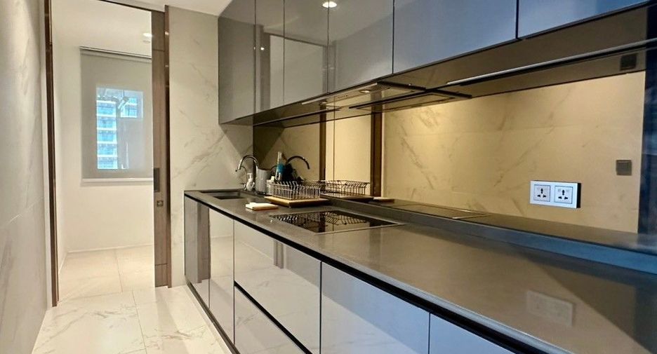 For sale and for rent 2 bedrooms condo in Khlong Toei, Bangkok