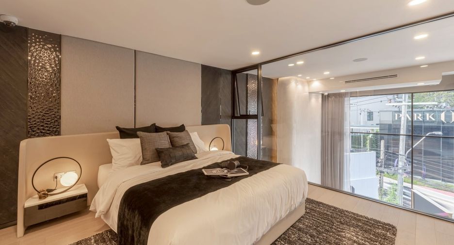 Wohnung zum Kauf mit 3 Zimmer in Watthana, Bangkok
