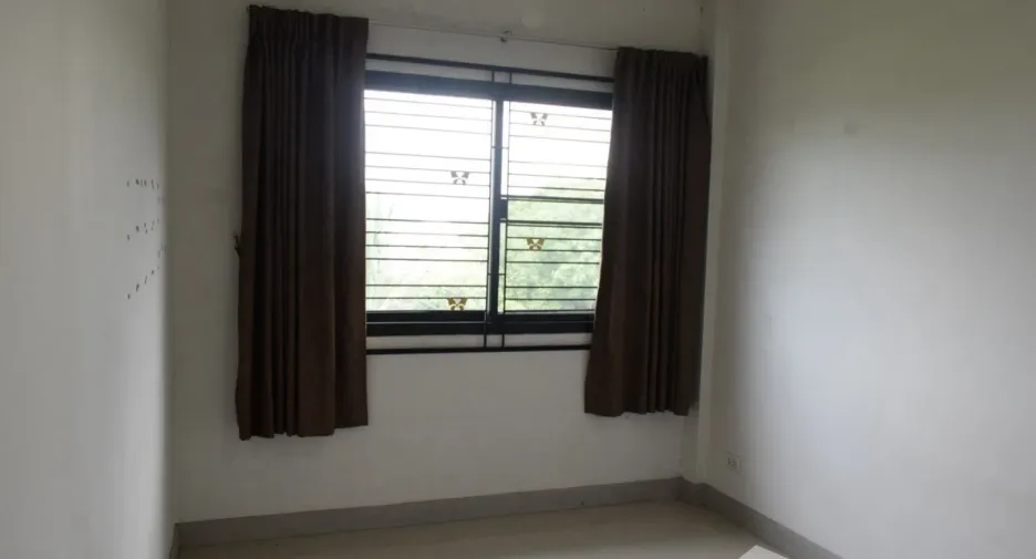 Casa adosada en venta de 4 habitaciones en Mueang Chiang Mai, Chiang Mai