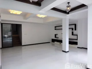 For sale 5 bedrooms townhouse in Hua Hin, Prachuap Khiri Khan