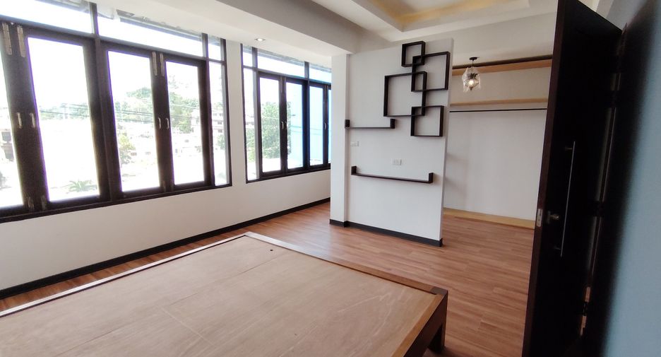 Reihenhaus zum Kauf mit 5 Zimmer in Hua Hin, Prachuap Khiri Khan