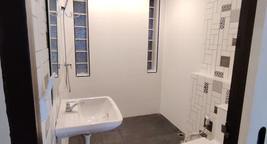 Reihenhaus zum Kauf mit 5 Zimmer in Hua Hin, Prachuap Khiri Khan