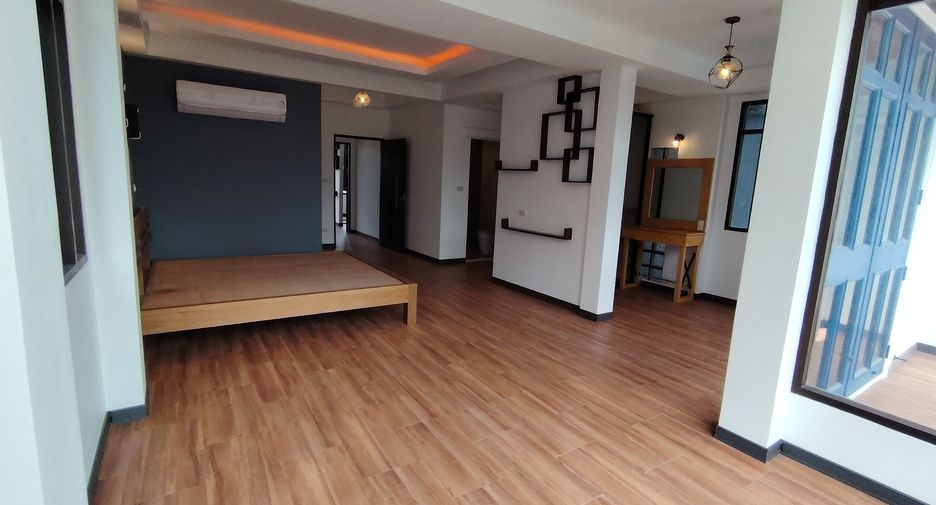 Reihenhaus zum Kauf mit 5 Zimmer in Hua Hin, Prachuap Khiri Khan