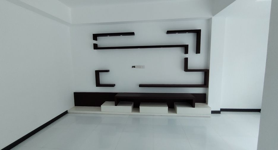 Reihenhaus zum Kauf mit 5 Zimmer in Hua Hin, Prachuap Khiri Khan
