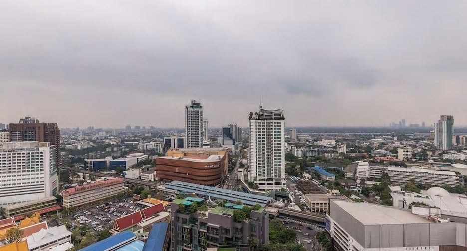 Wohnung zum Kauf mit 2 Zimmer in Khlong Toei, Bangkok